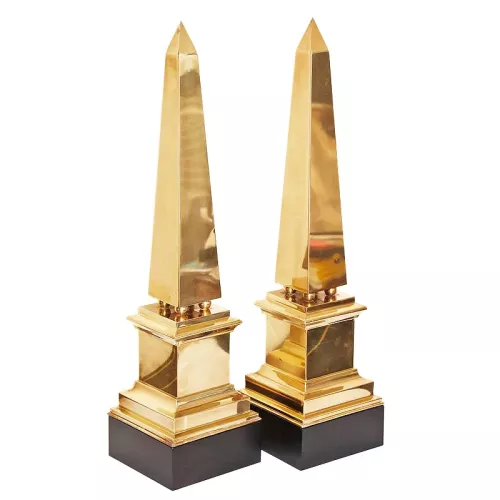 Obelisk with black base 15x15x52cm